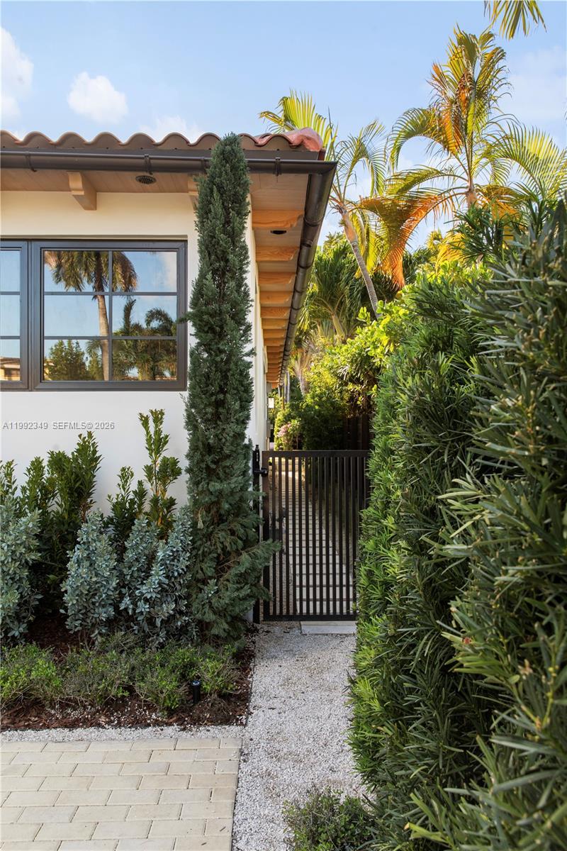 4430 Royal Palm Ave Miami Beach, FL 33140