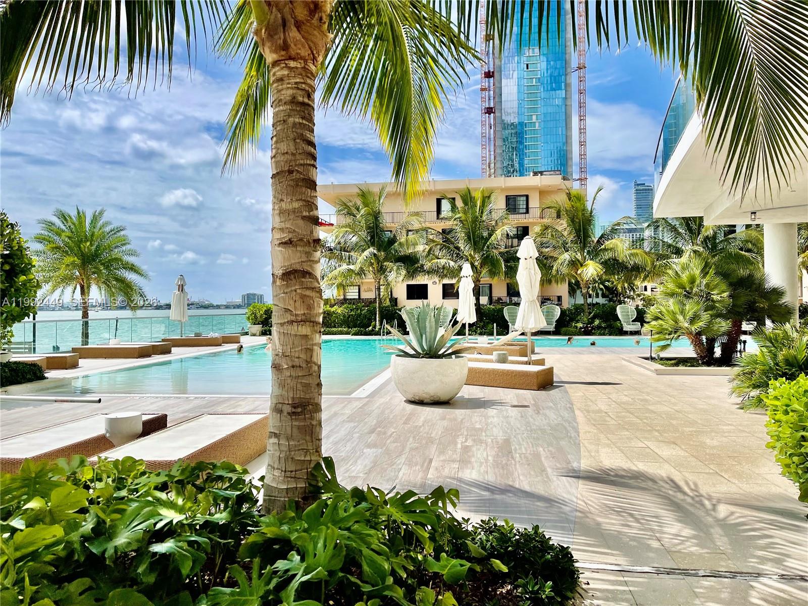 image Biscayne Beach43