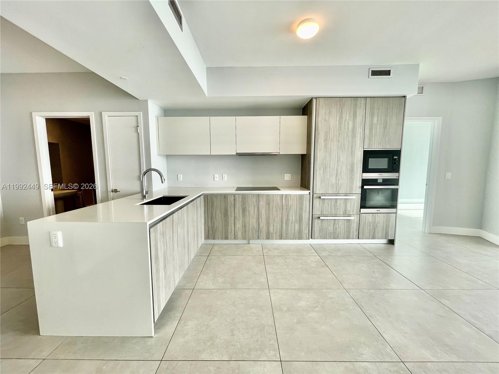 image Biscayne Beach8