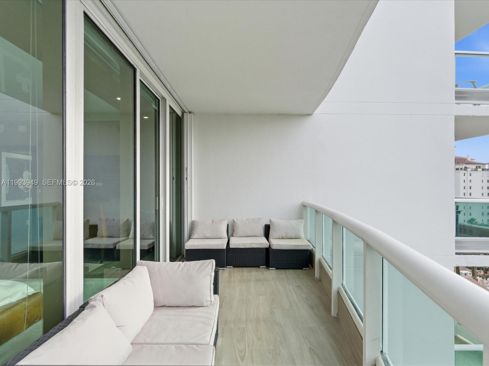 19955 NE 38th Ct #1205 Aventura, FL 33180