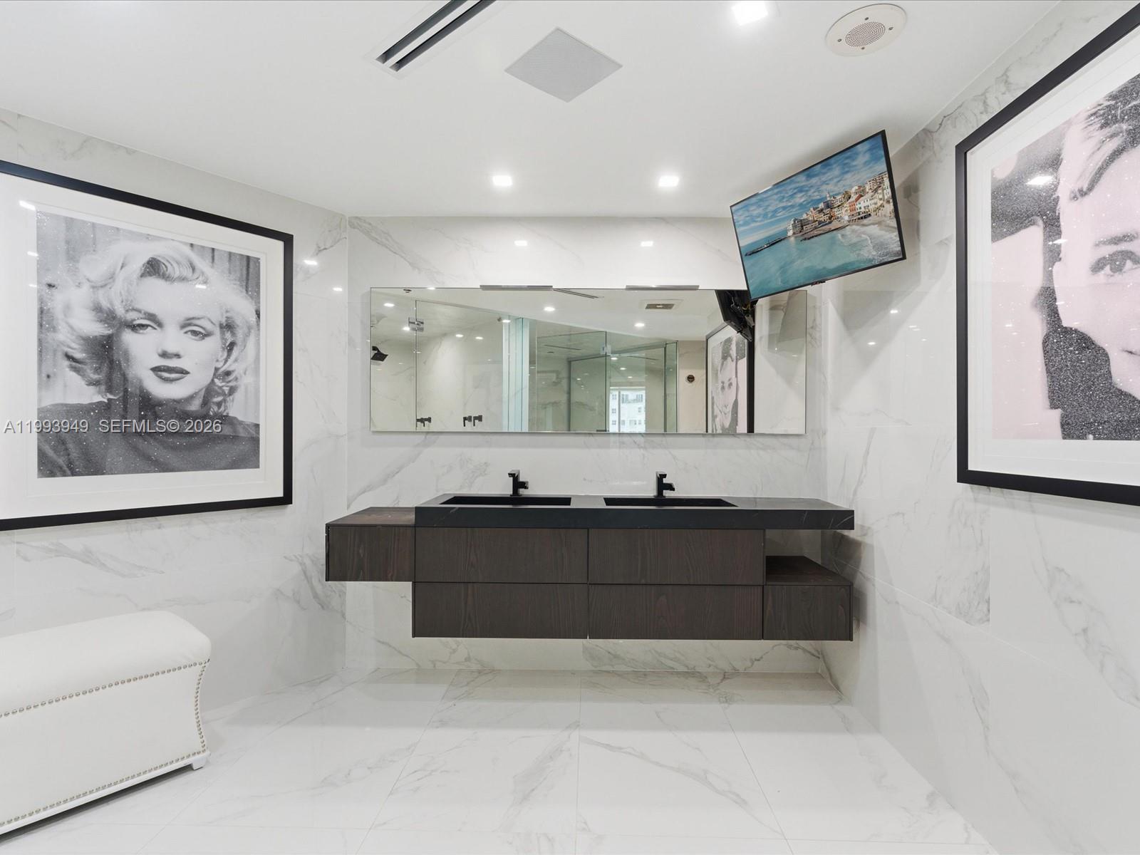 19955 NE 38th Ct #1205 Aventura, FL 33180