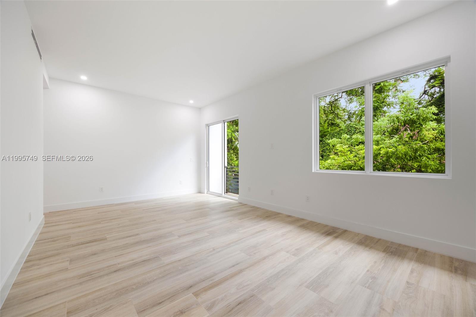 3162 Plaza St Coconut Grove, FL 33133