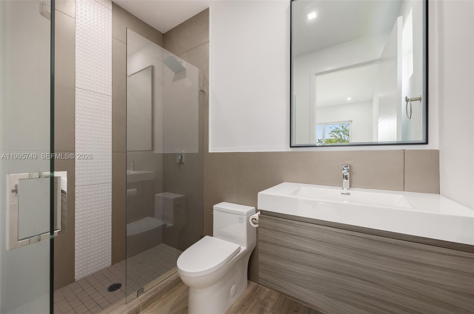 3162 Plaza St Coconut Grove, FL 33133
