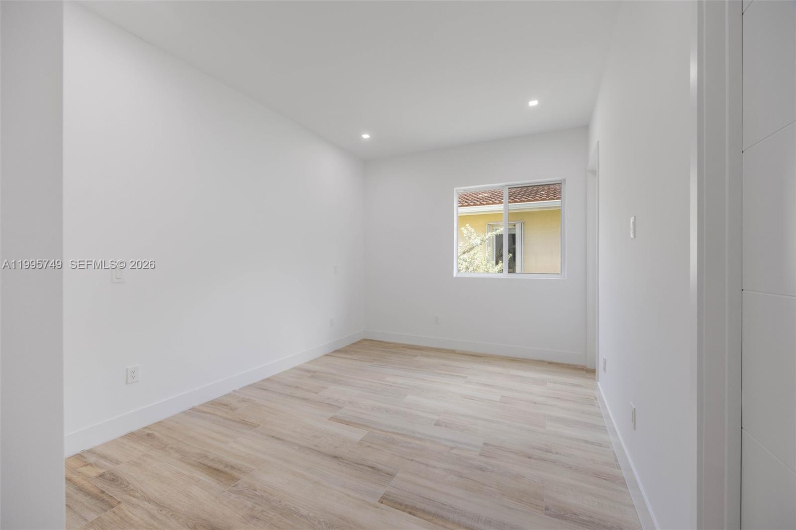 3162 Plaza St Coconut Grove, FL 33133