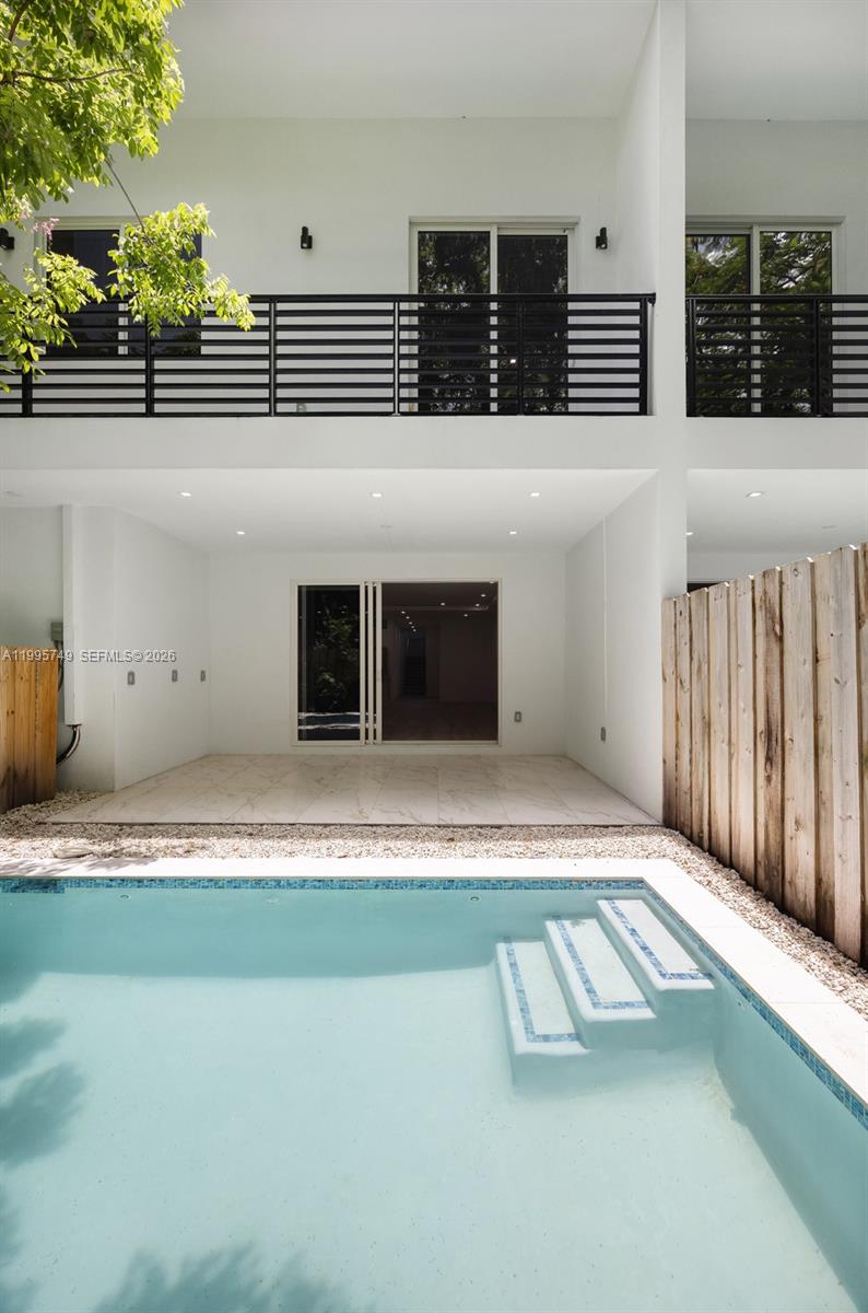 3162 Plaza St Coconut Grove, FL 33133