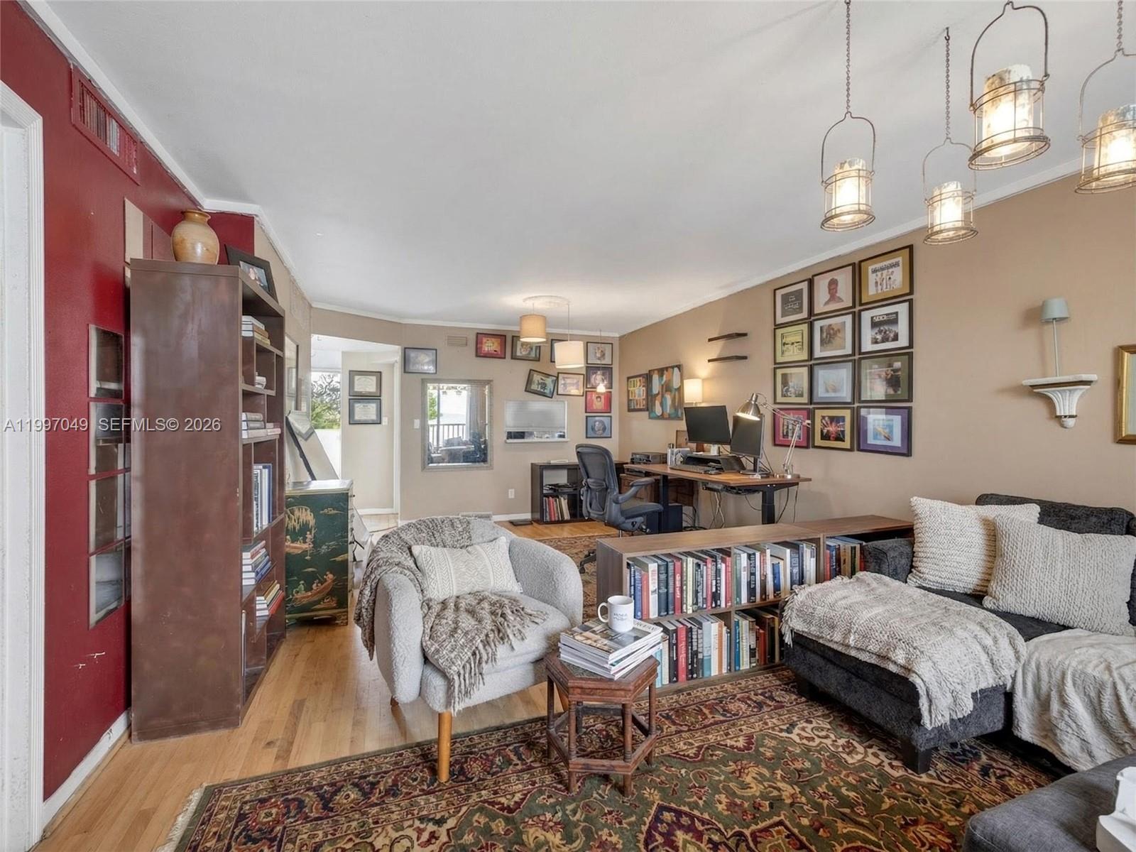 3703 NE 166th St #302