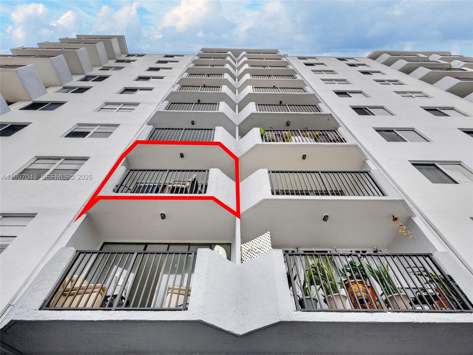 3703 NE 166th St #302 North Miami Beach, FL 33160