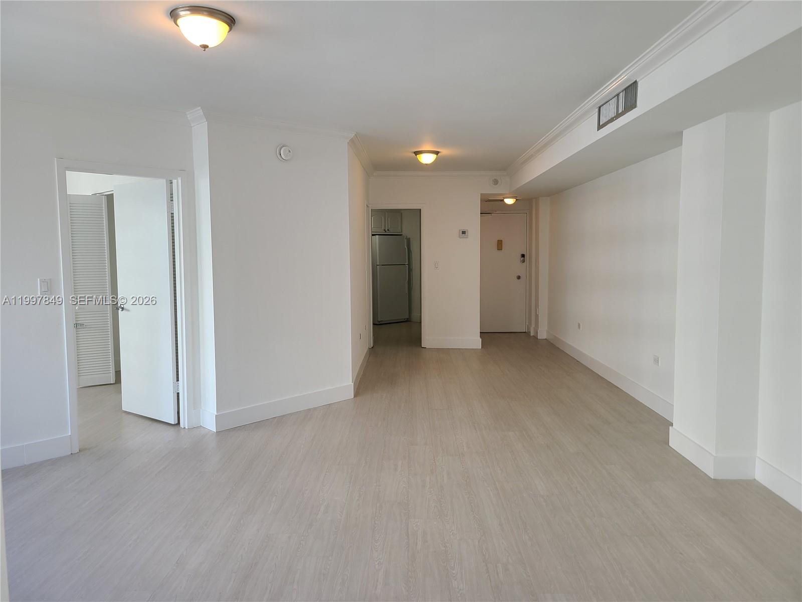 999 Brickell Bay Dr #1207