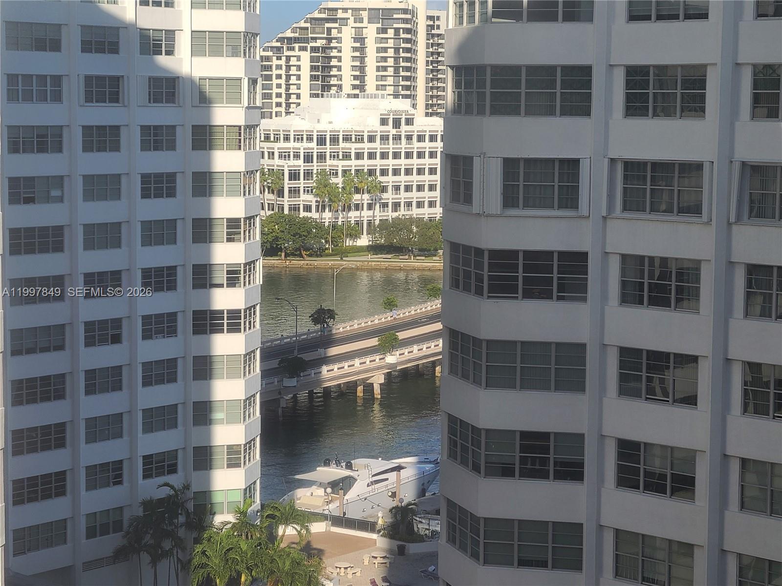 999 Brickell Bay Dr #1207 Miami, FL 33131