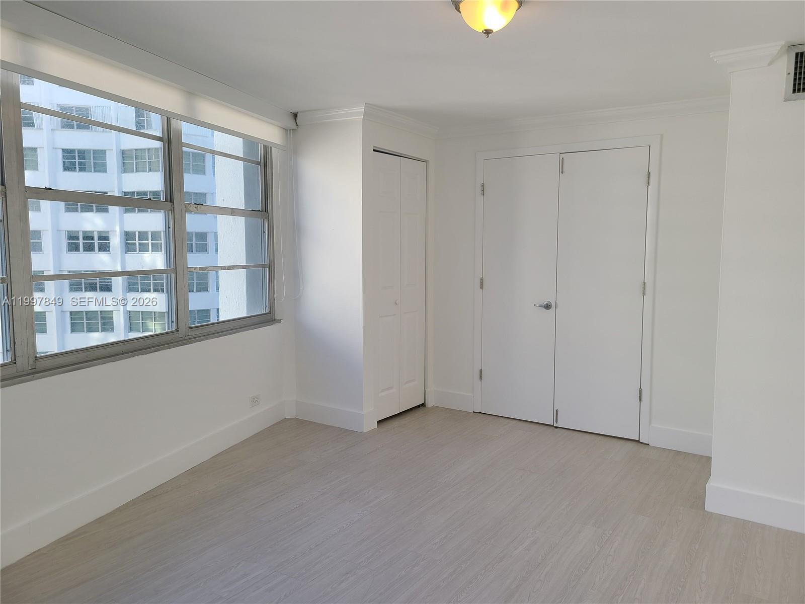 999 Brickell Bay Dr #1207 Miami, FL 33131