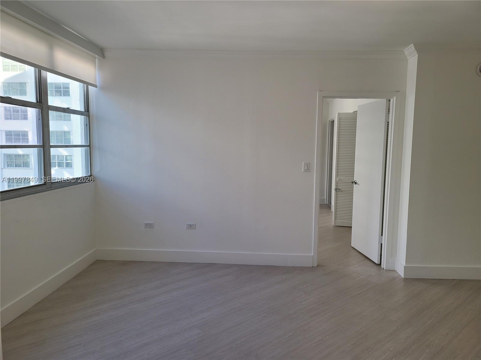 999 Brickell Bay Dr #1207 Miami, FL 33131