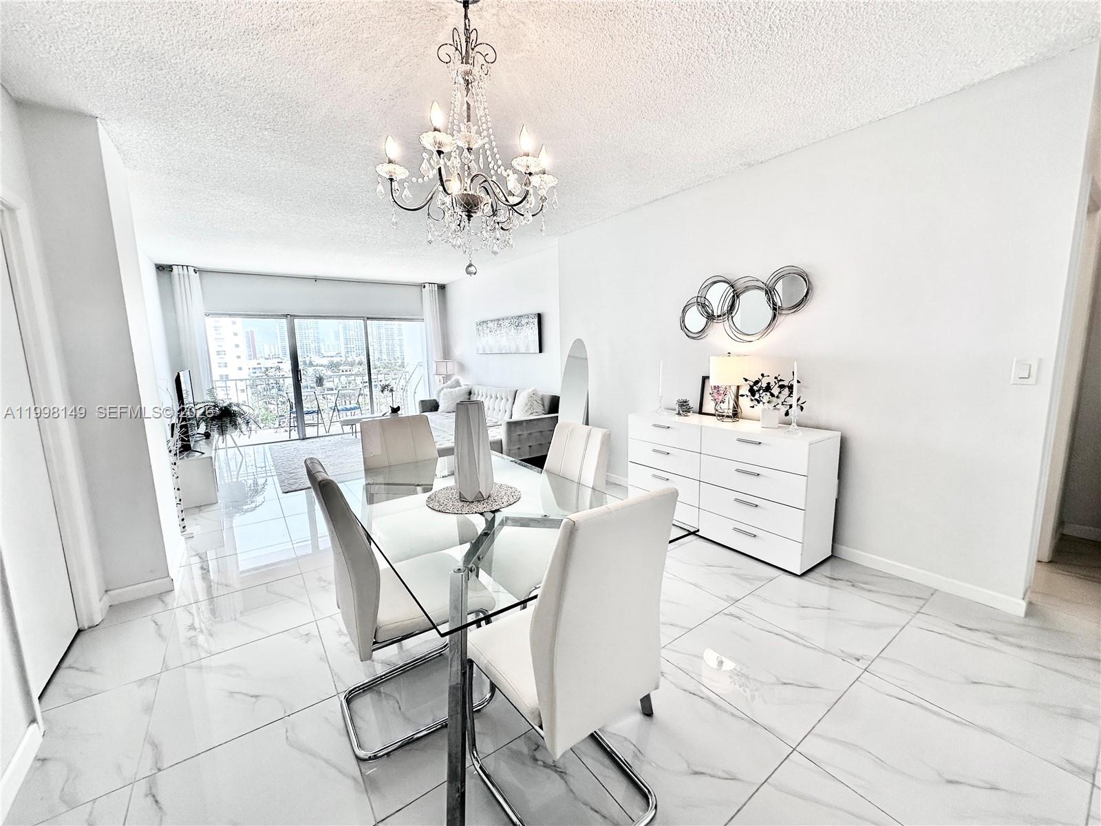 image Arlen House West1