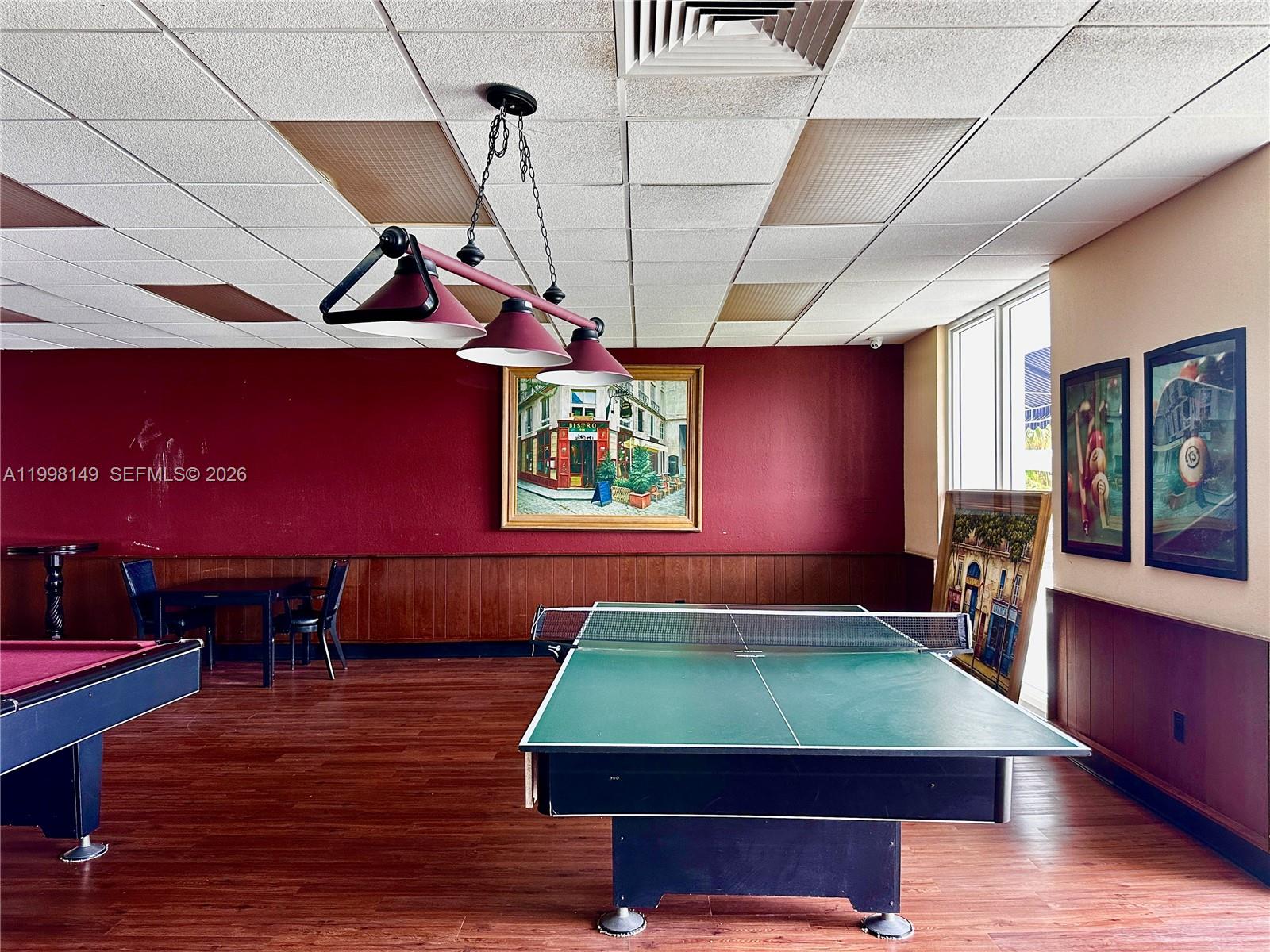 image Arlen House West27