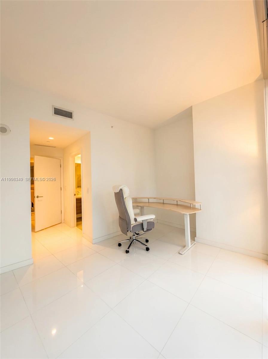 image Paramount Miami Worldcenter3
