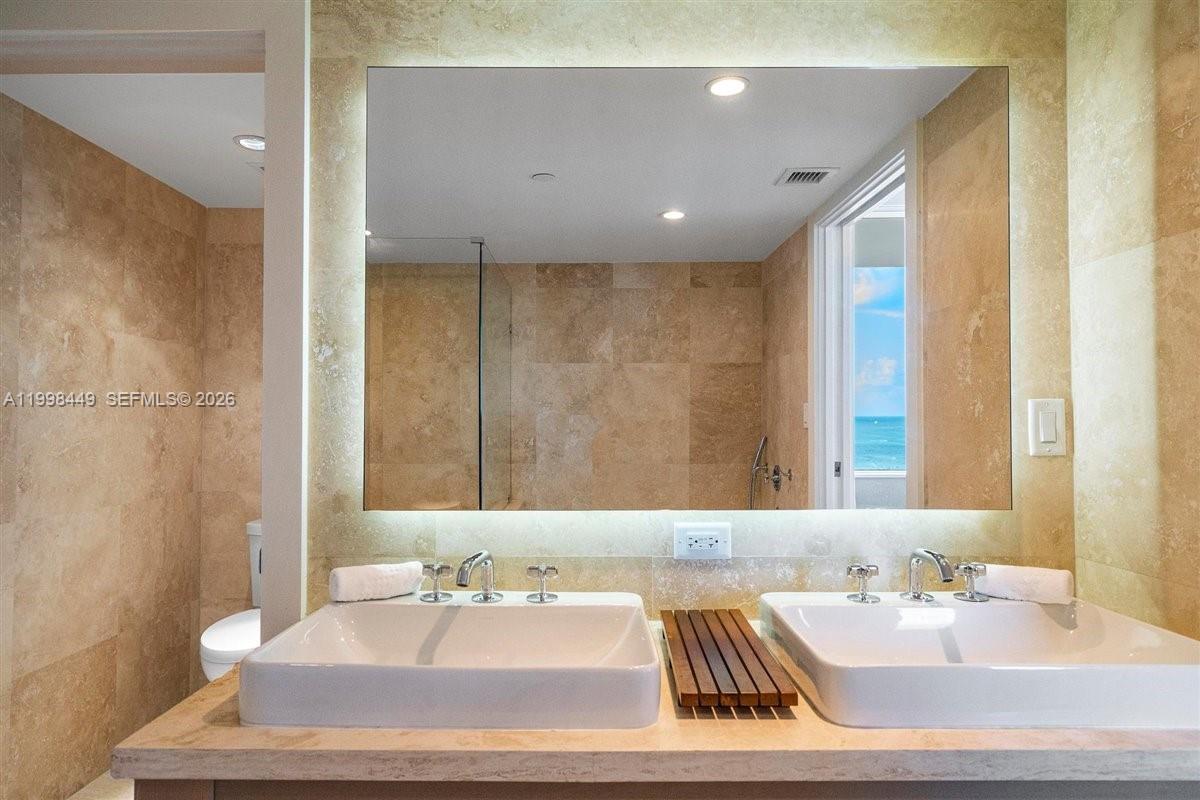 image 1 Hotel & Homes South Beach23