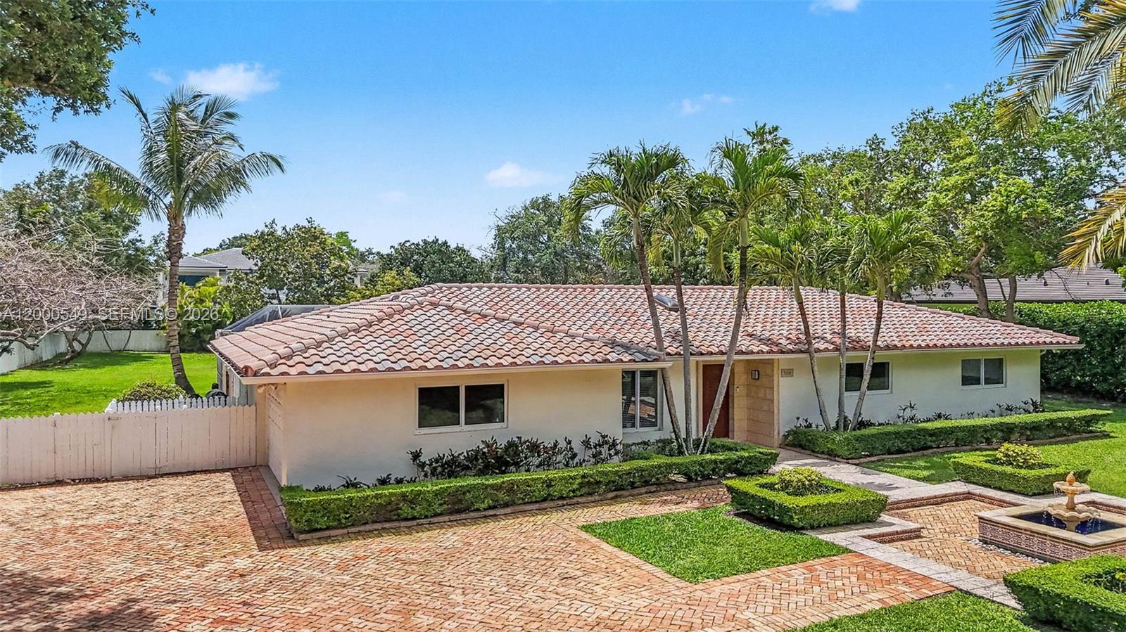 7230 SW 104th St Pinecrest, FL 33156