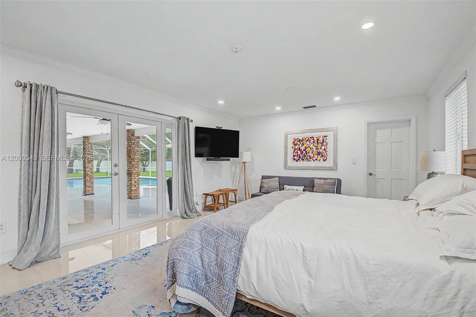 7230 SW 104th St Pinecrest, FL 33156