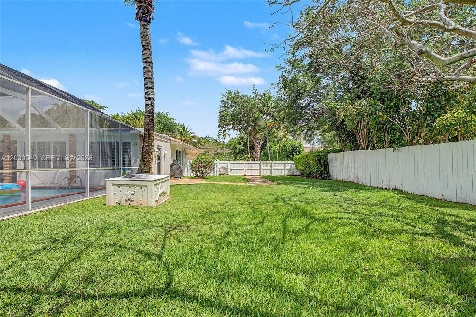 7230 SW 104th St Pinecrest, FL 33156