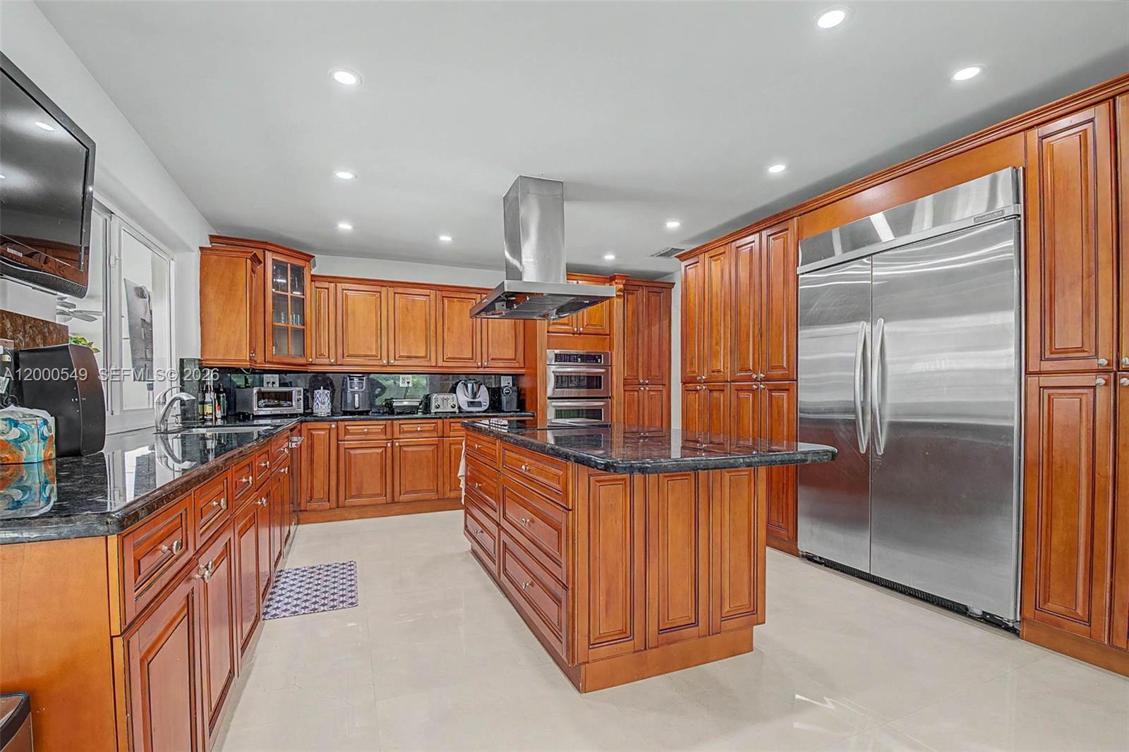 7230 SW 104th St Pinecrest, FL 33156