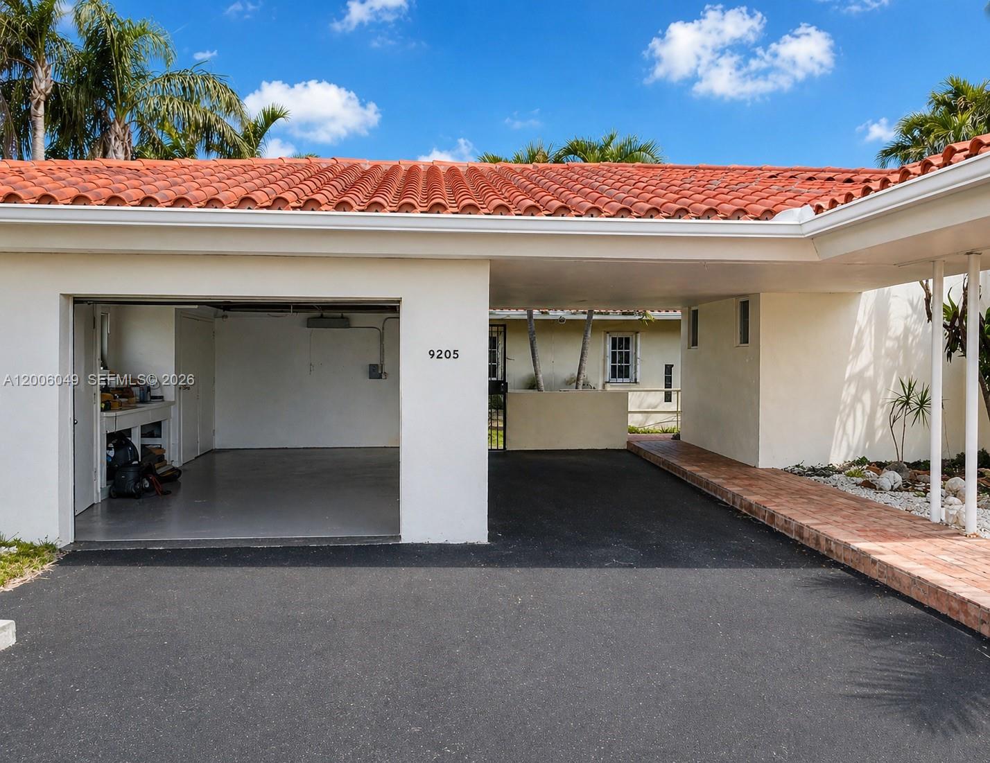 9205 Byron Ave Surfside, FL 33154