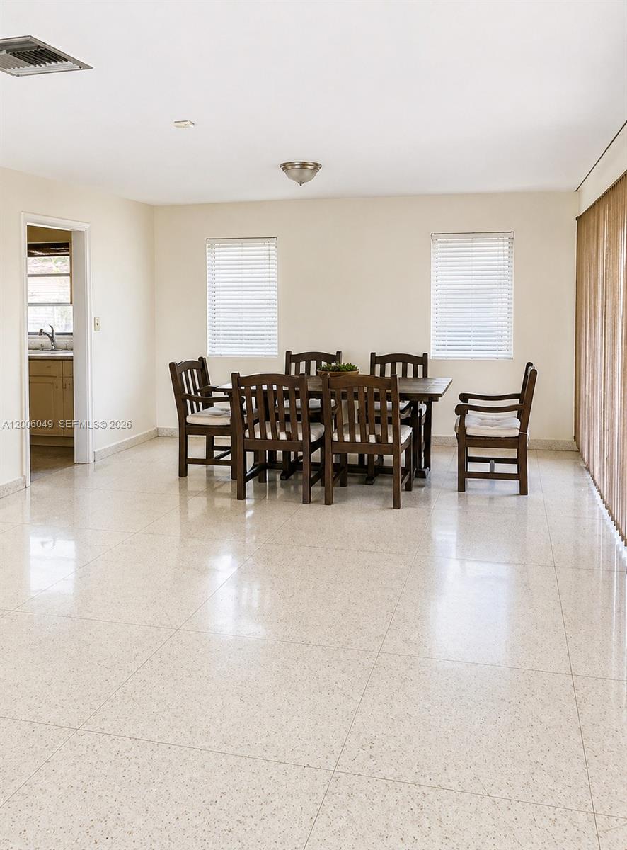 9205 Byron Ave Surfside, FL 33154