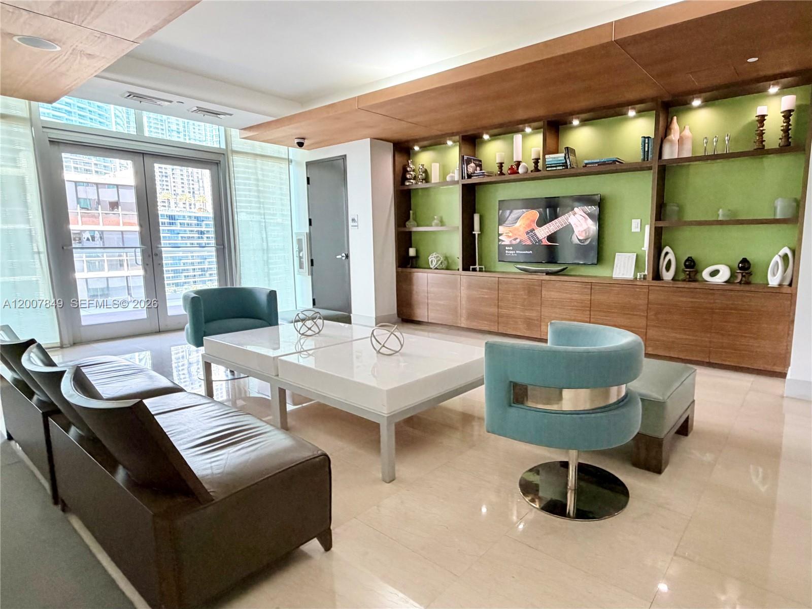 image 500 Brickell East17