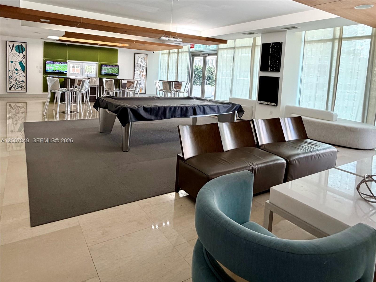 image 500 Brickell East19