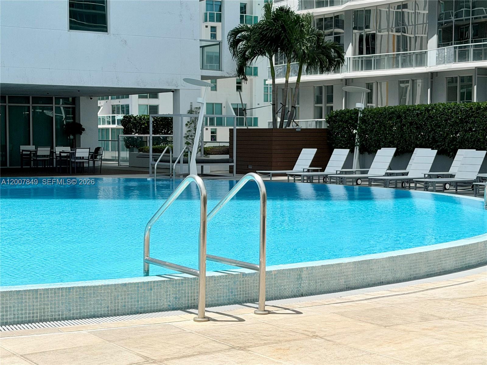 image 500 Brickell East21