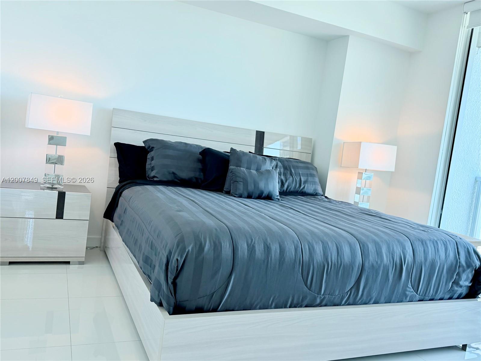image 500 Brickell East5