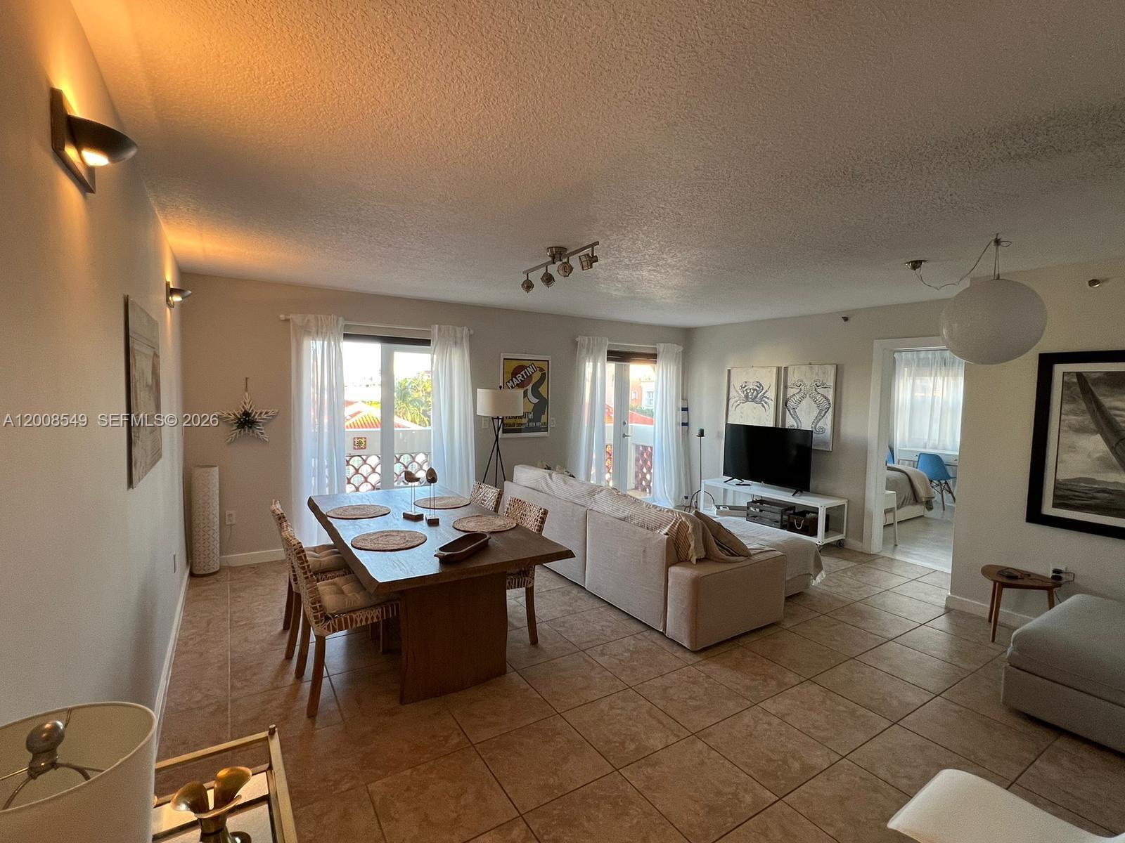 227 Michigan Ave #502