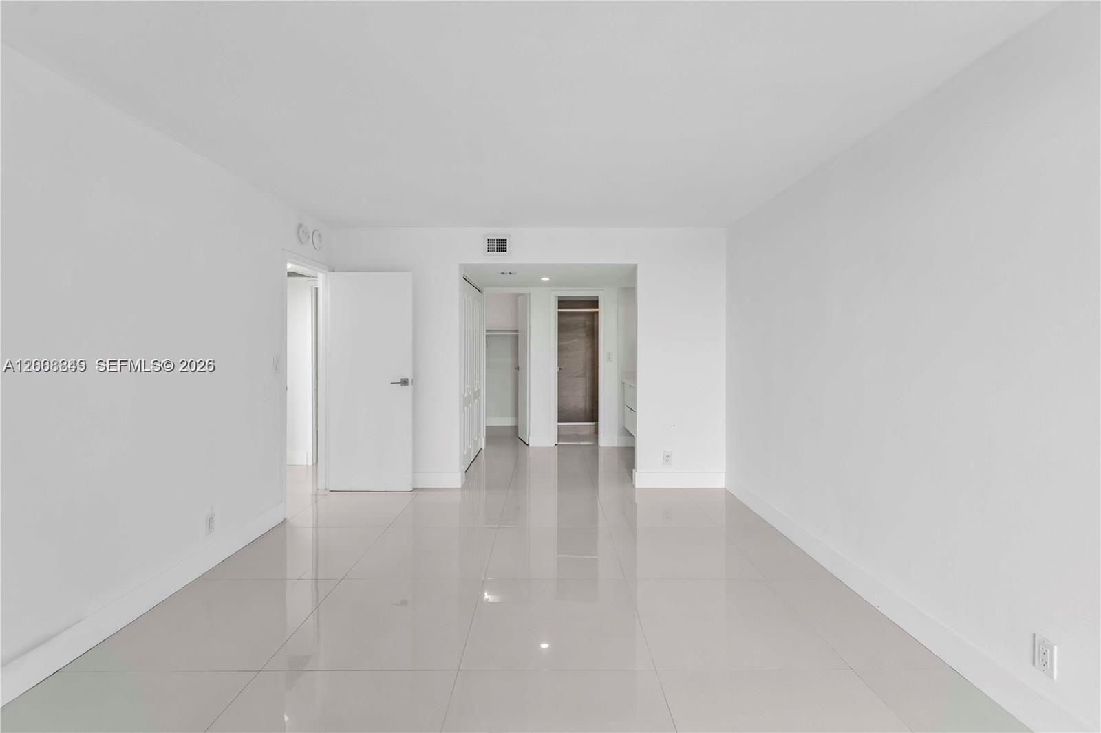 image Arlen House East10