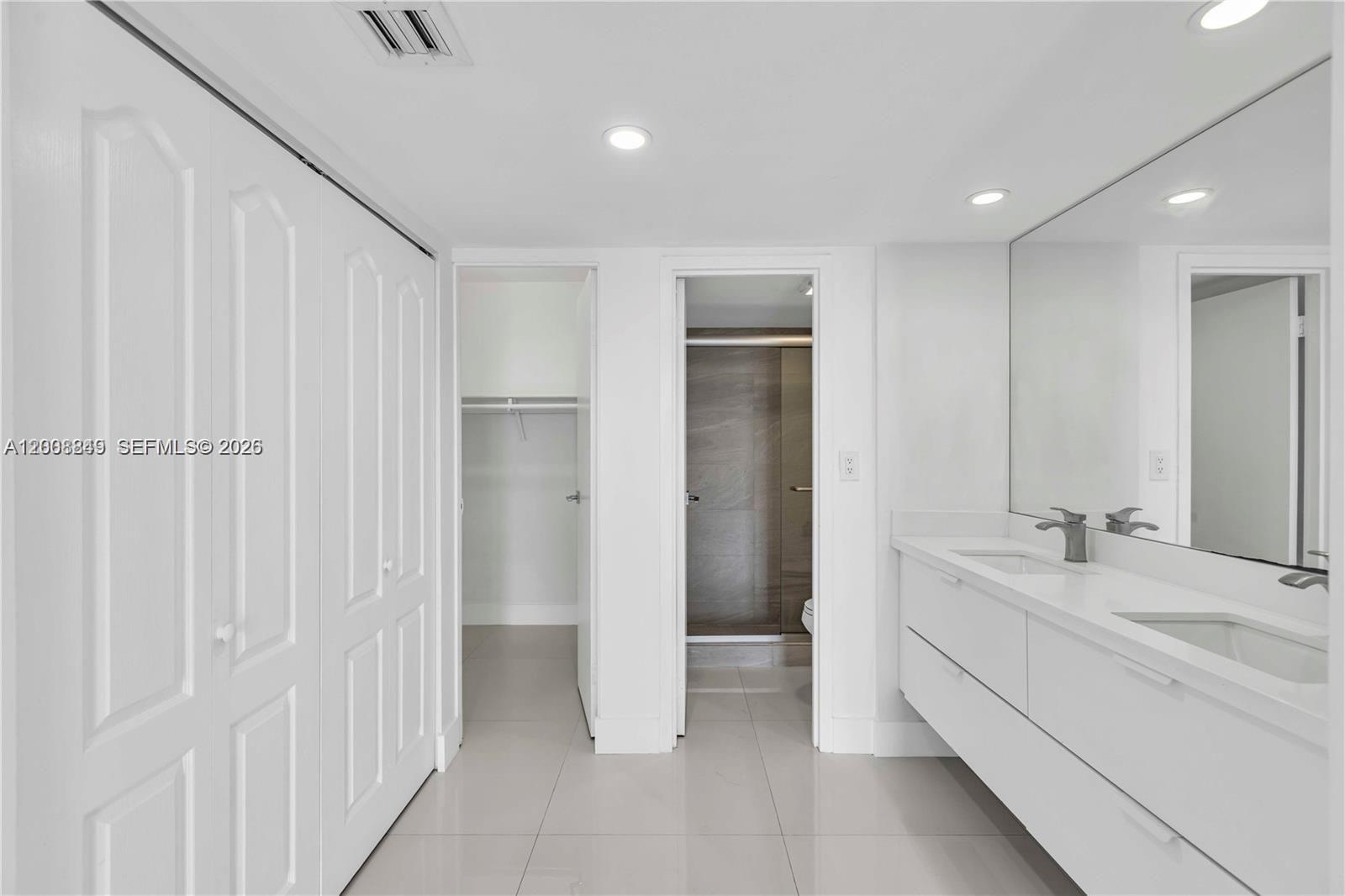 image Arlen House East13