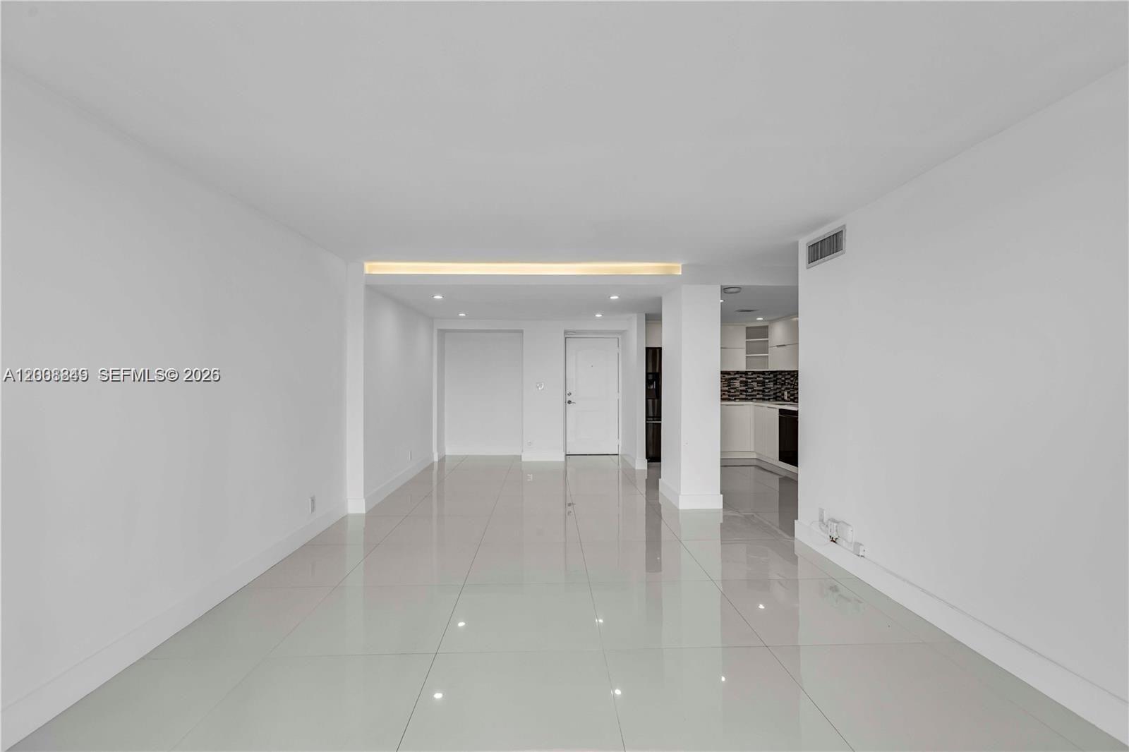image Arlen House East6