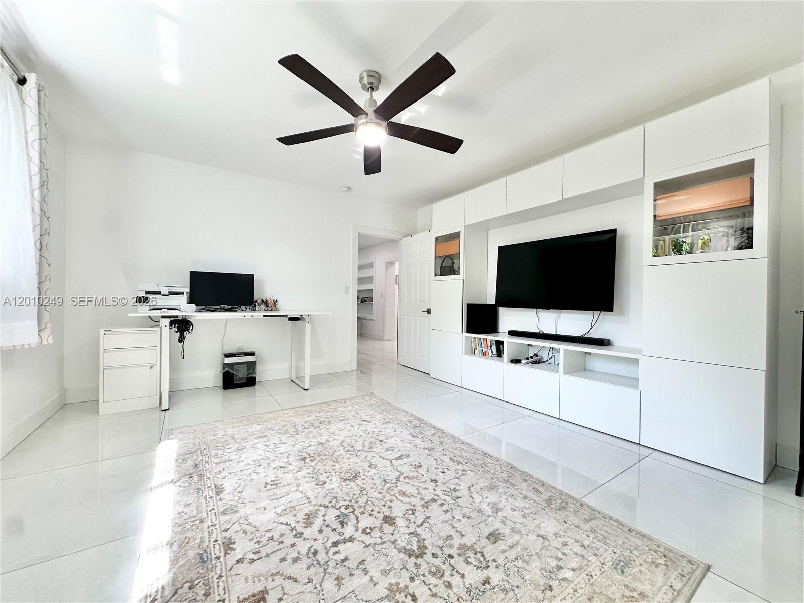 7800 SW 57th Ct South Miami, FL 33143