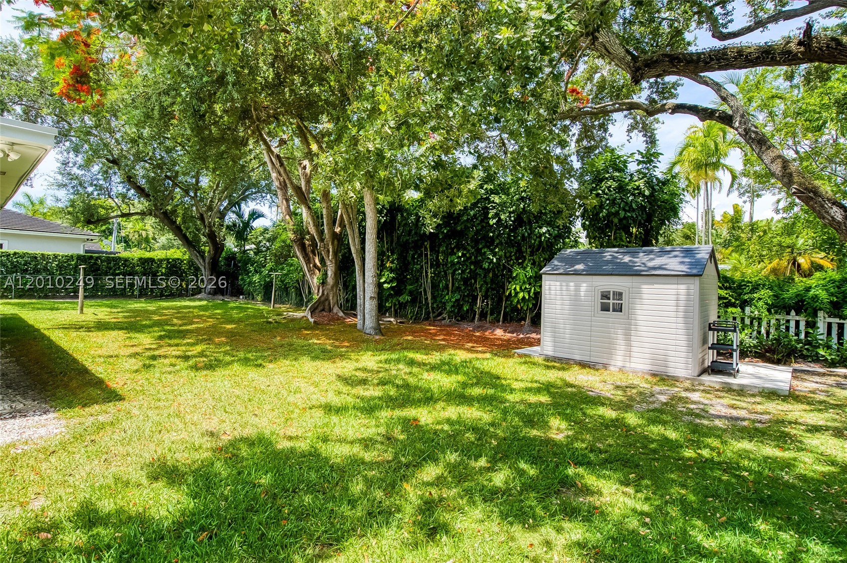 7800 SW 57th Ct South Miami, FL 33143