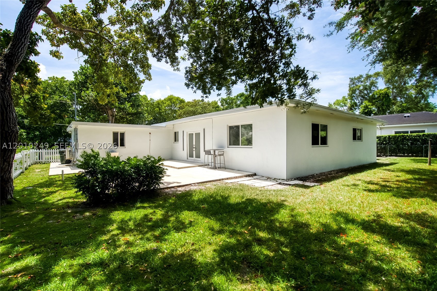 7800 SW 57th Ct South Miami, FL 33143