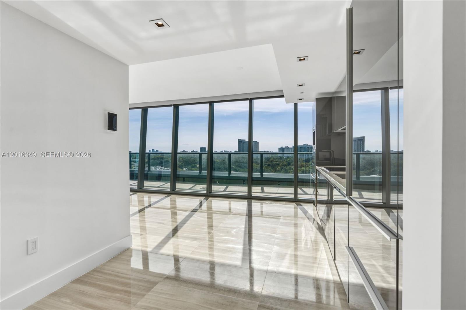 1451 Brickell Ave #904 Miami, FL 33131