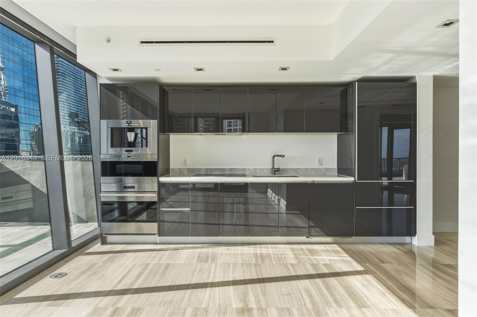 1451 Brickell Ave #904 Miami, FL 33131