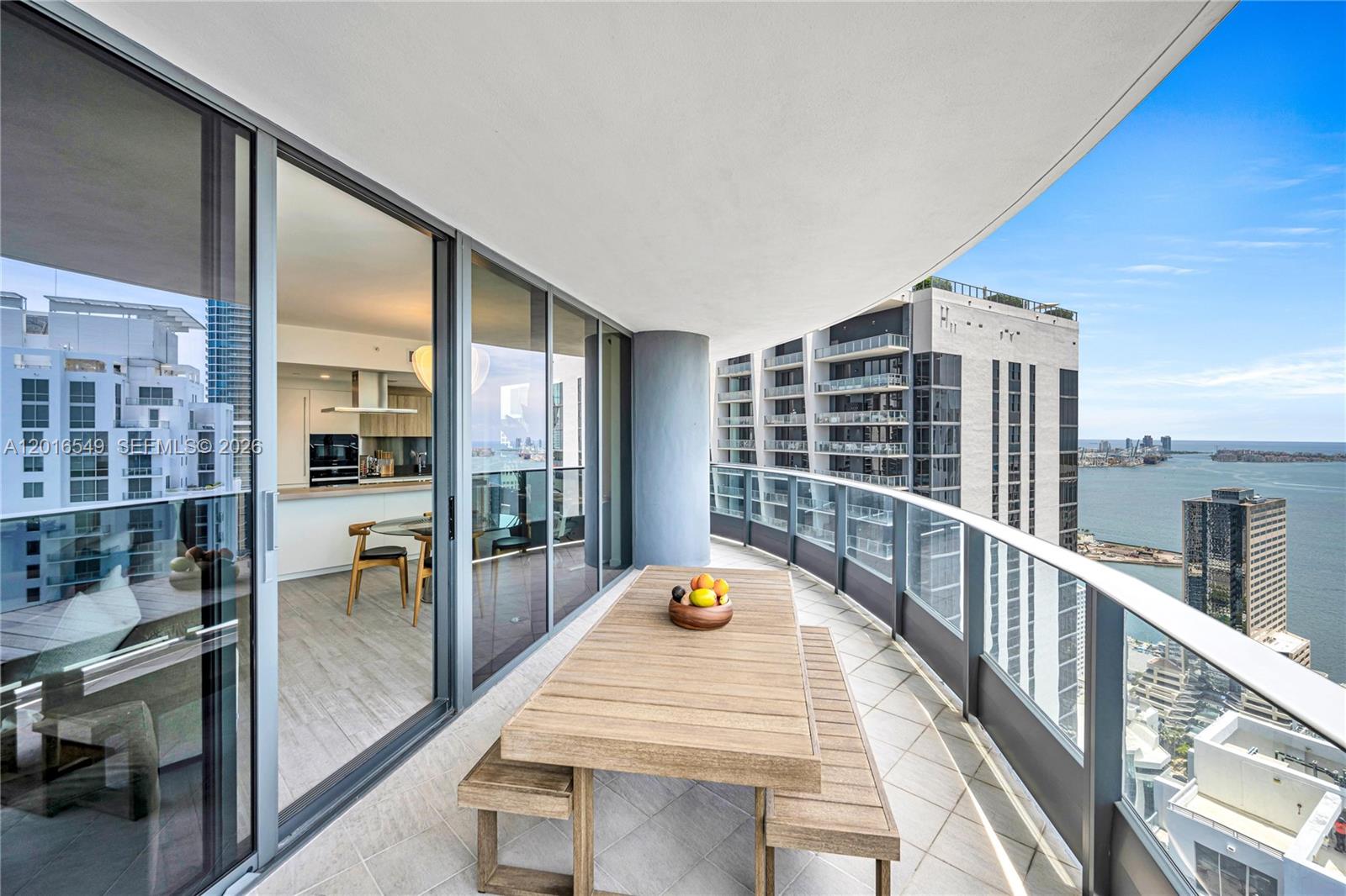 image Brickell Flatiron10
