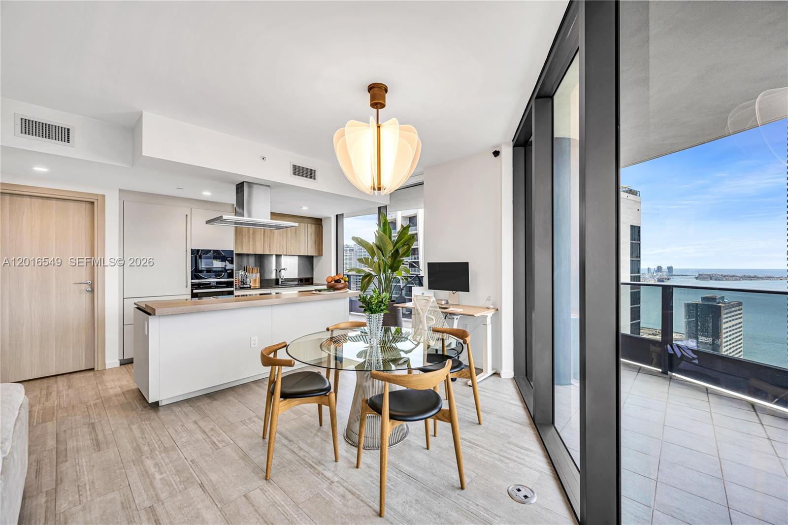 image Brickell Flatiron12