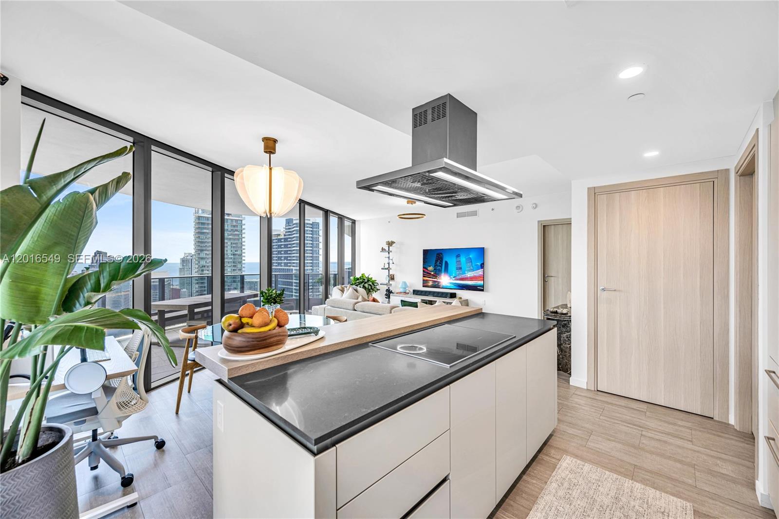 image Brickell Flatiron17