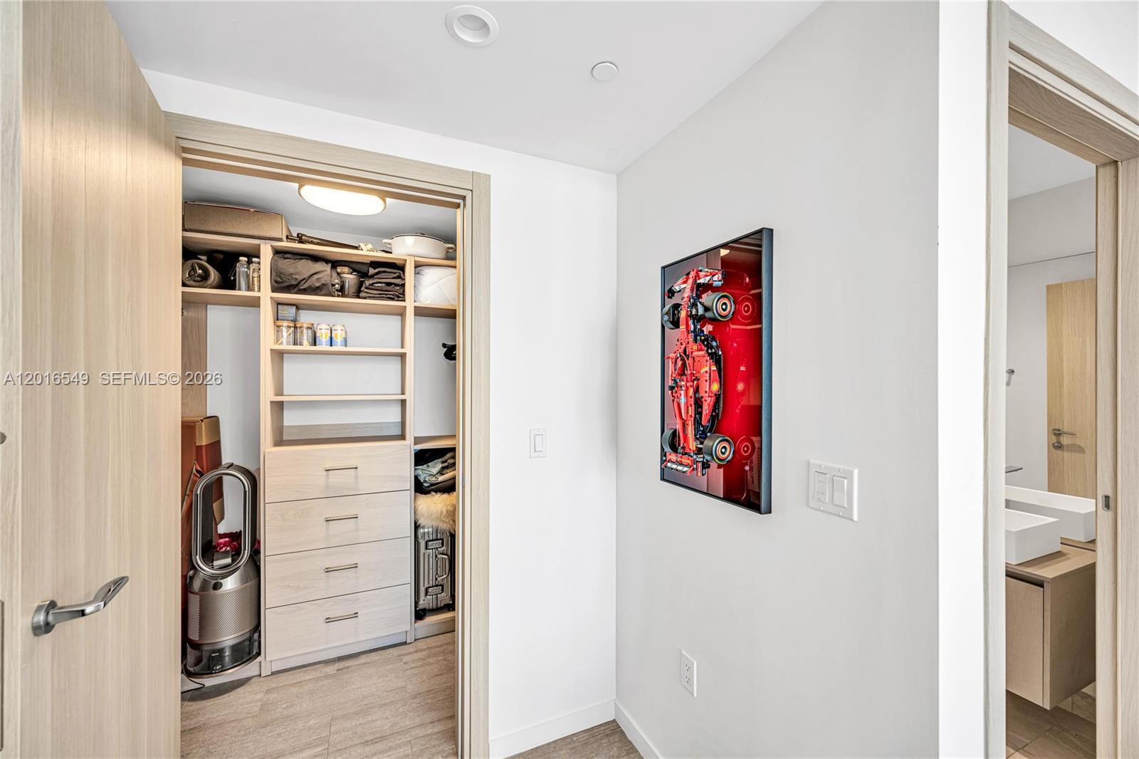image Brickell Flatiron44
