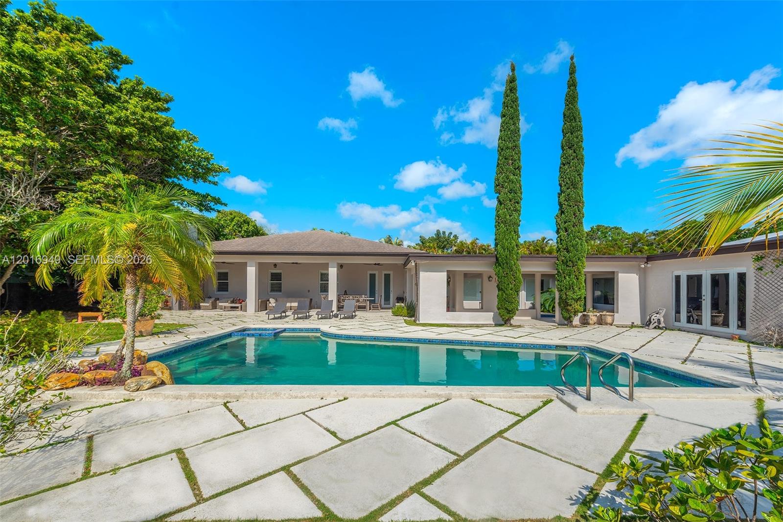 7650 SW 128th St Pinecrest, FL 33156
