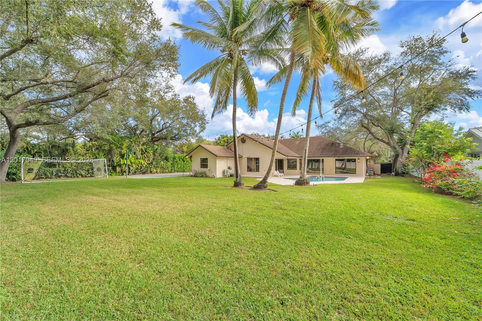 10330 SW 58th Ct #. Pinecrest, FL 33156