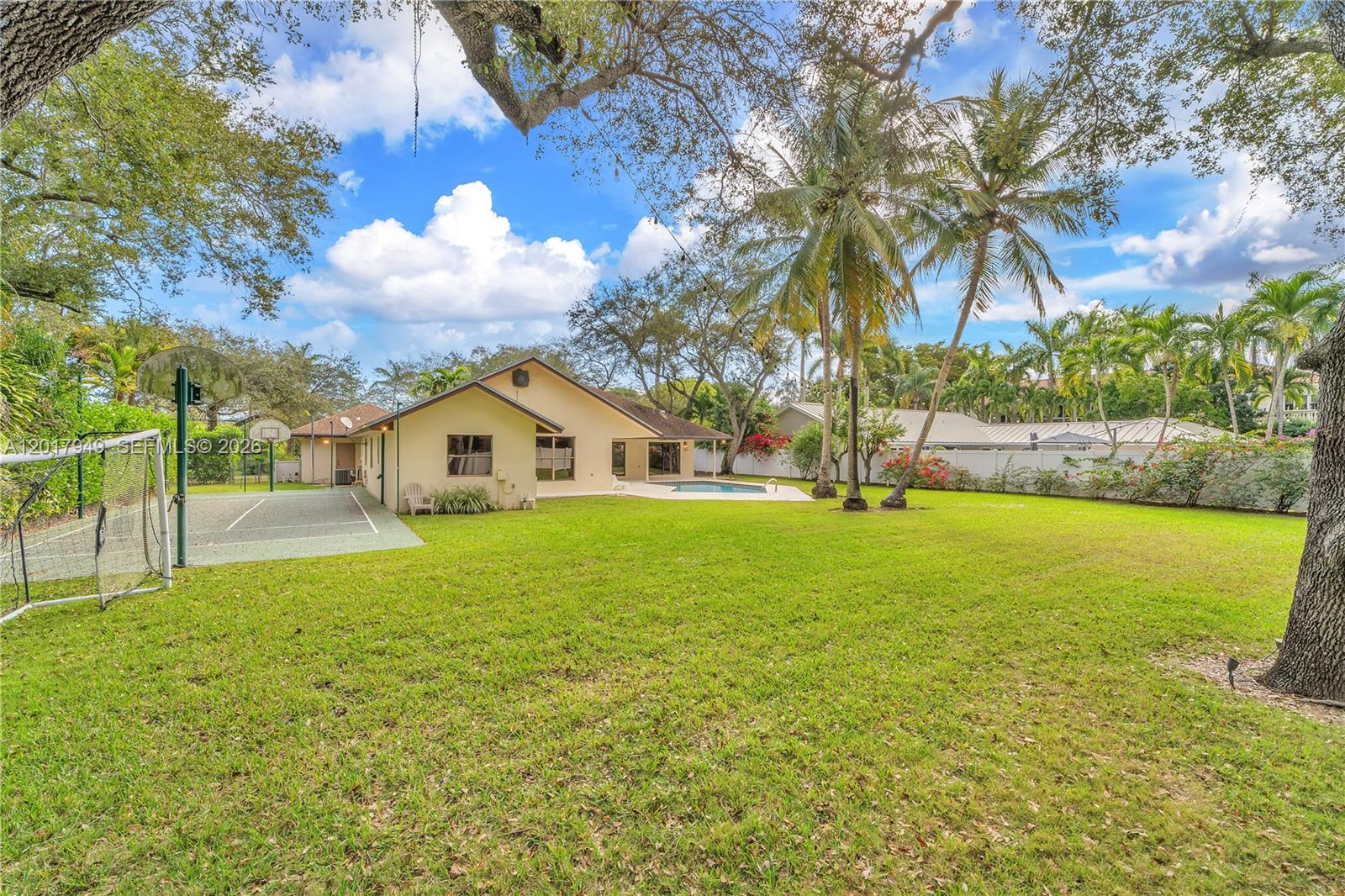 10330 SW 58th Ct #. Pinecrest, FL 33156