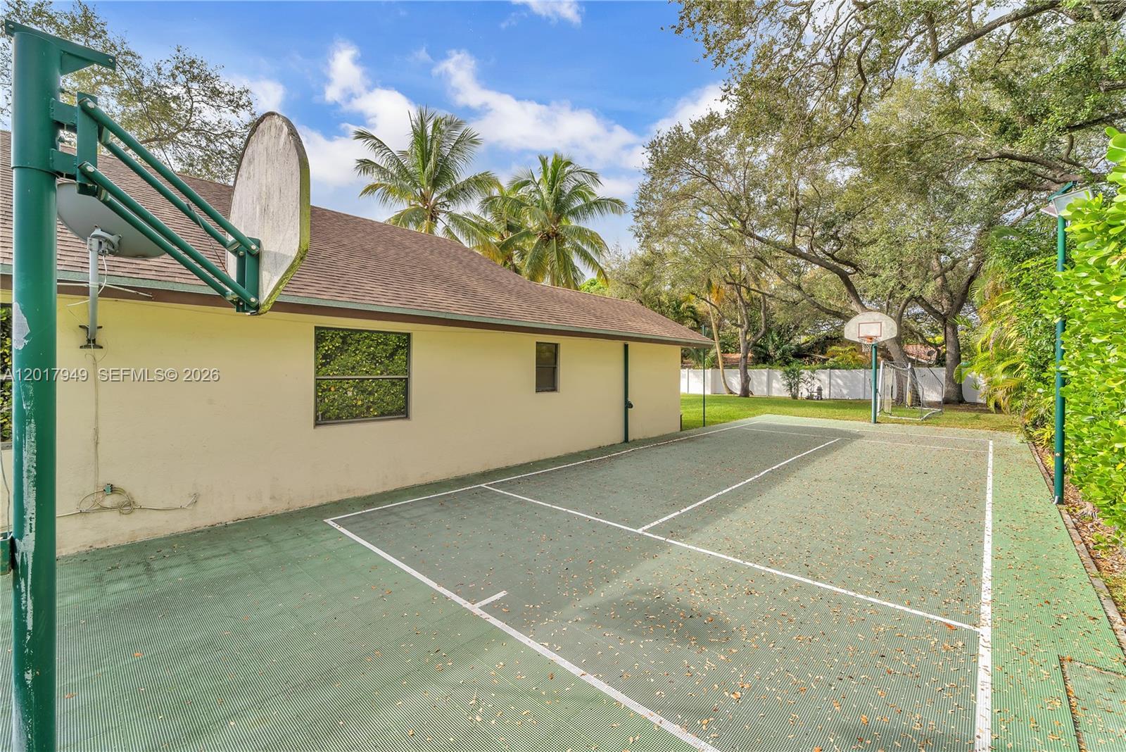 10330 SW 58th Ct #. Pinecrest, FL 33156