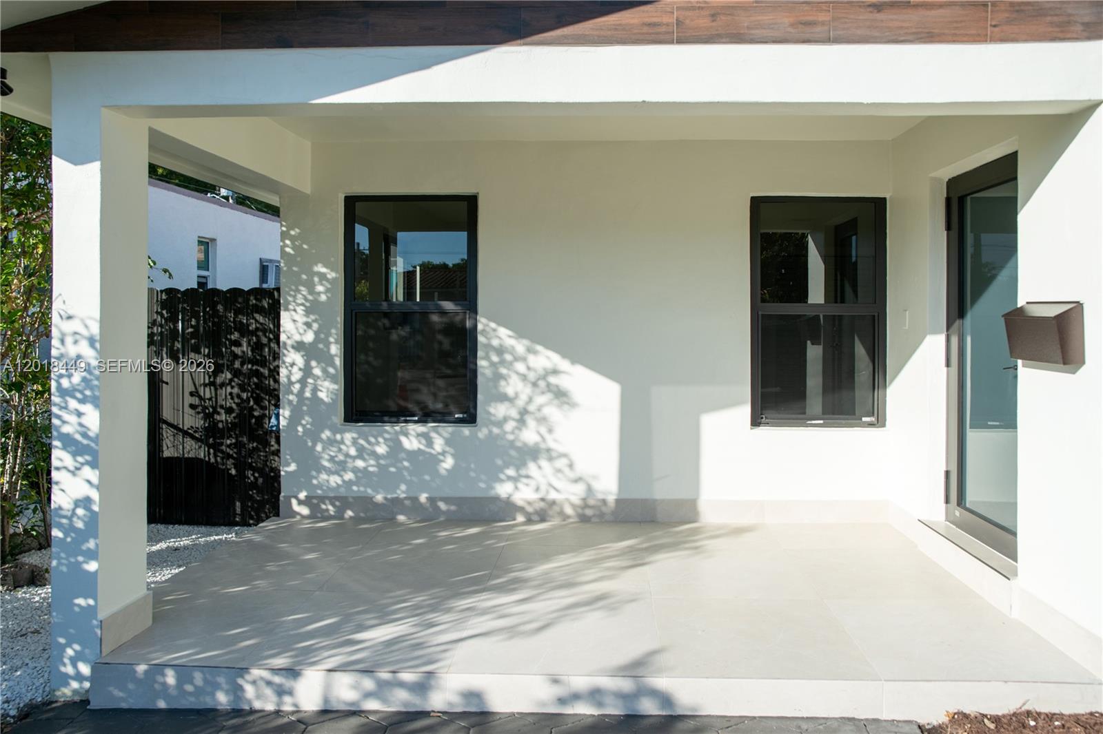 3983 SW 2nd St Miami, FL 33134