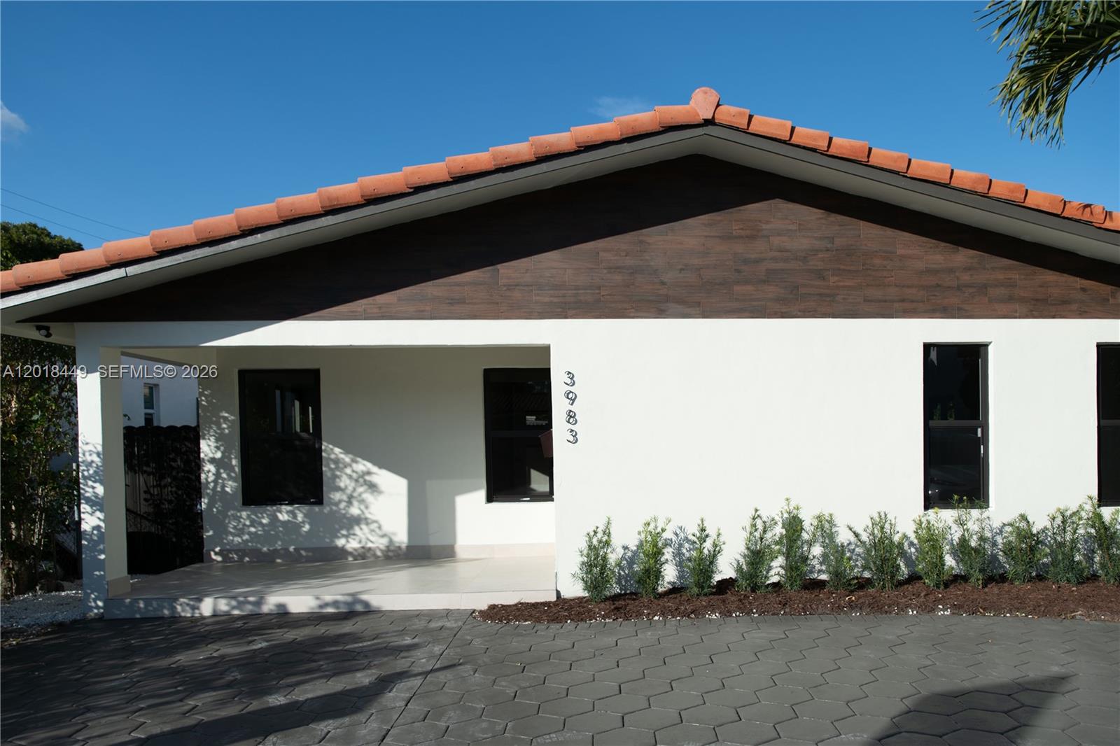 3983 SW 2nd St Miami, FL 33134