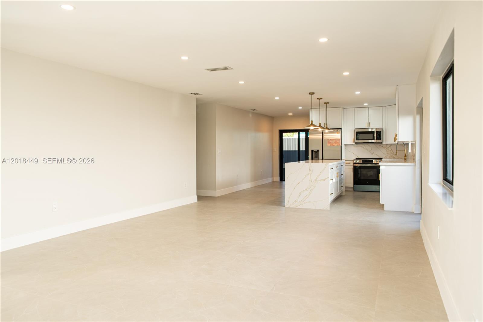 3983 SW 2nd St Miami, FL 33134