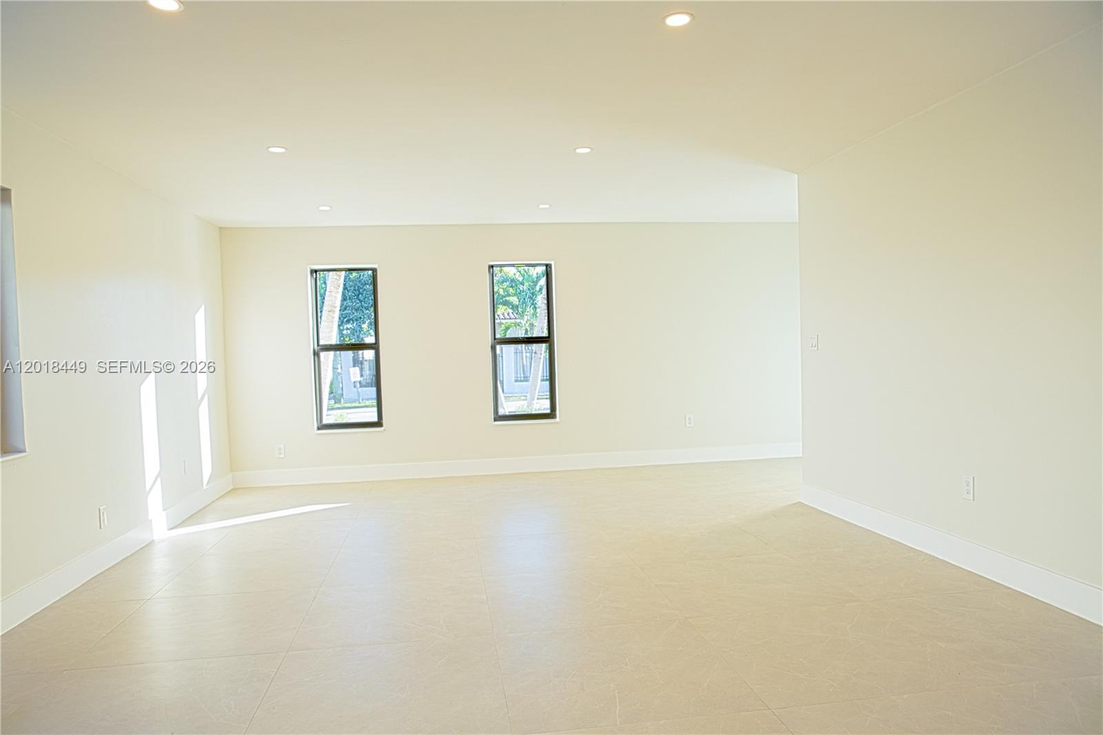 3983 SW 2nd St Miami, FL 33134